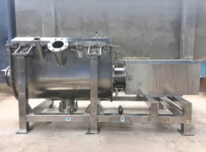 Powerful ribbon blender machine for mixing bulk powders
