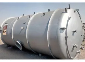 Industrial chemical storage tank