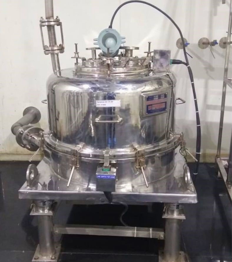 Stainless steel industrial centrifuge machine for high speed liquid solid separation in pharma industry
