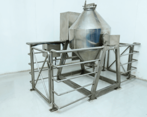 Steel double cone blender for efficient mixing in pharmaceutical, chemical, and food industries